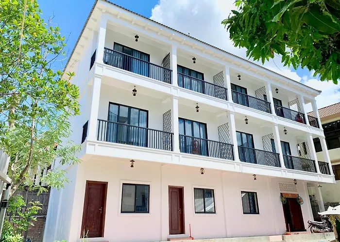 Amara House