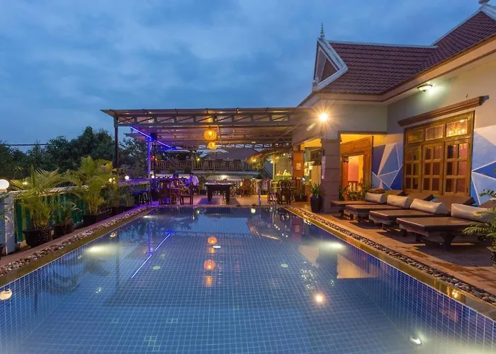 Aura Riverside Boutique Hotel