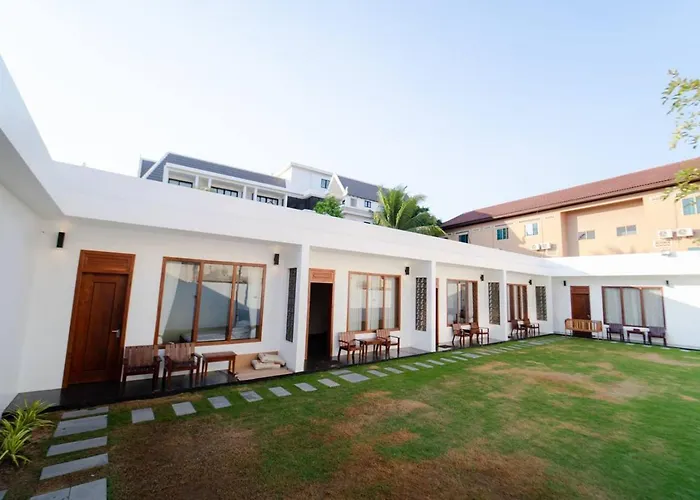 Uma Residence