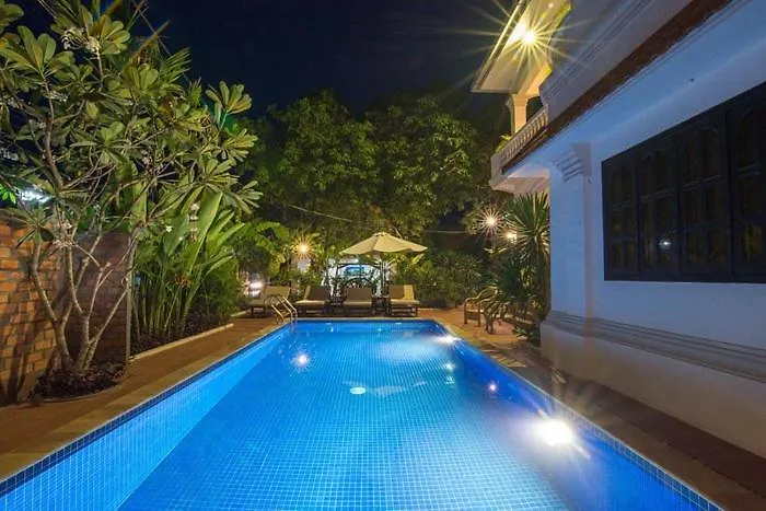 Stoiz Angkor Boutique