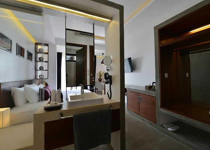 Solitaire Damnak Villa Hotel