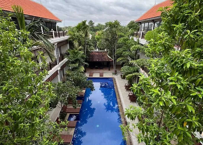 Angkor Daji Boutique