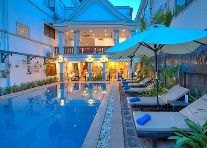 Popular Boutique Hotel