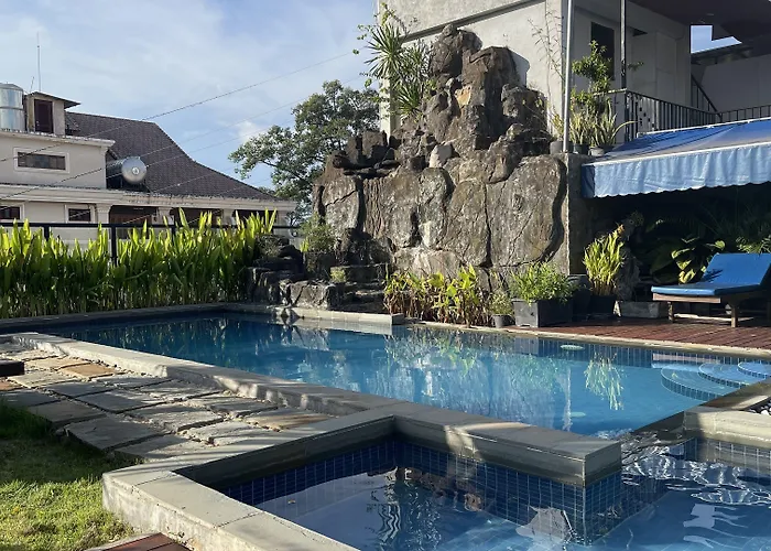 Jj City Centre Suites
