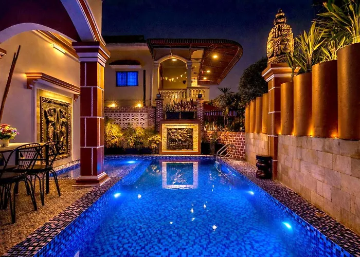 855 Villa