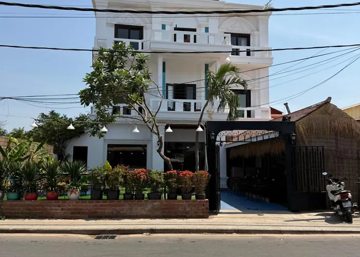 White Castle Hotel