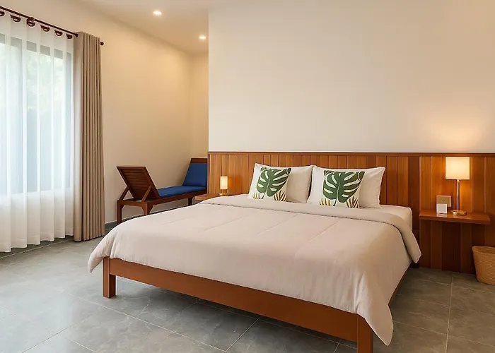 Private Bungalow, Large Salt Water Pool & Jacuzzi, Super Fast Wifi 100Mbps