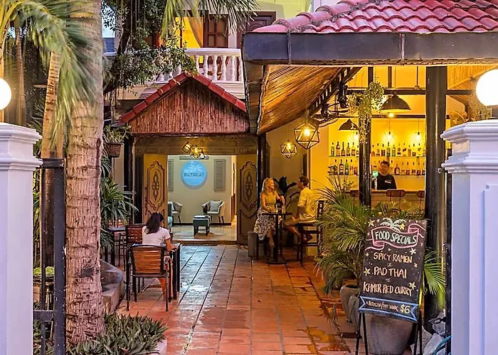 River Retreat Boutique Hotel