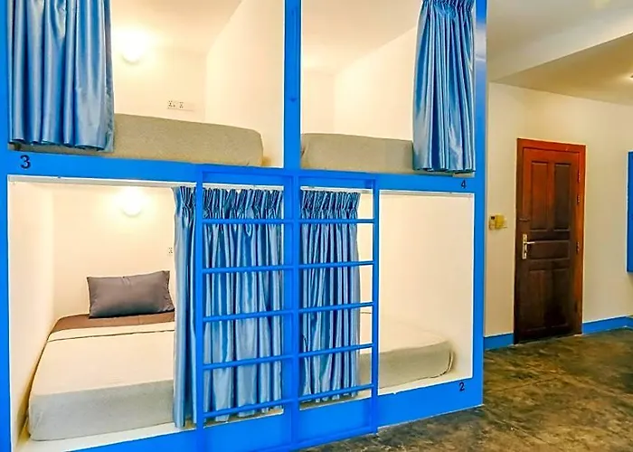 Queentown Hostel