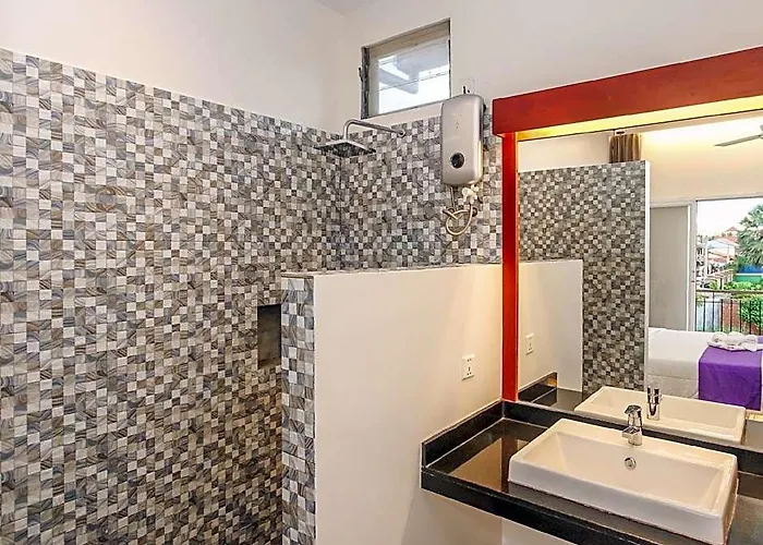 Spacious One Bedroom Apartment- Home Like Setting
