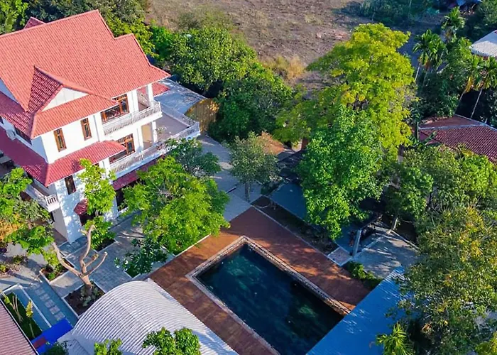 Luxury 5Br Tropical Villa With Private Pool