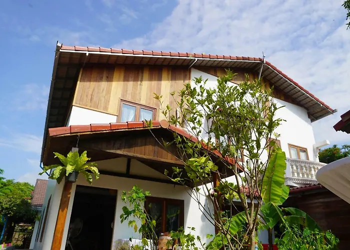 Angkor Dino B&B